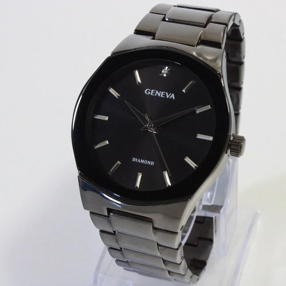 Geneva Men's Casual Watch Diamond At 12 Integrated Bracelet 42mm